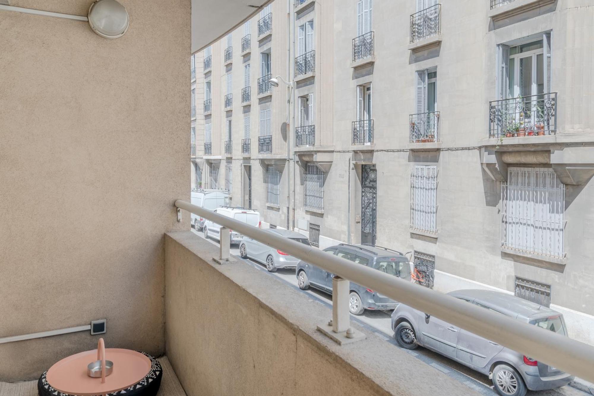 Charmant T2 Avec Balcon - Chaves マルセイユ エクステリア 写真